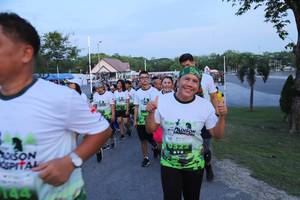 BIB: 
                            <button type="button" onclick="openModal(3628482)" class="btn btn-primary btn-sm float-right btn-popup" data-toggle="modal" data-target=".modal-high-quality">
                        <i class="fas fa-shopping-cart"></i> Add to Cart
                    </button>
                                            <button type="button" onclick="isThisMe(3628482, true)" class="btn btn-success btn-sm float-right btn-popup btn-isme hidden" data-toggle="tooltip" data-placement="bottom" title="นี่คือรูปของคุณใช่ไหม คลิกที่นี่เพื่อเอาเข้าอัลบั้ม">
                        <i class="fas fa-plus"></i> Add to album
                    </button>
                    <button type="button" onclick="isThisMe(3628482, false)" class="btn btn-warning btn-sm float-right btn-popup btn-isnotme hidden">
                        <i class="fas fa-ban"></i> Remove from album
                    </button>